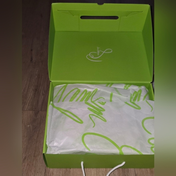 Sam Edelman Pippy Taupe Suede Platform Sneakers – 7.5M – NIB - Picture 4 of 13